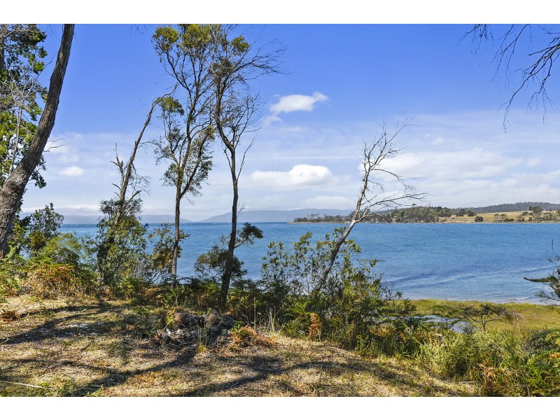 8 Coal Mine Road, Saltwater River TAS 7186