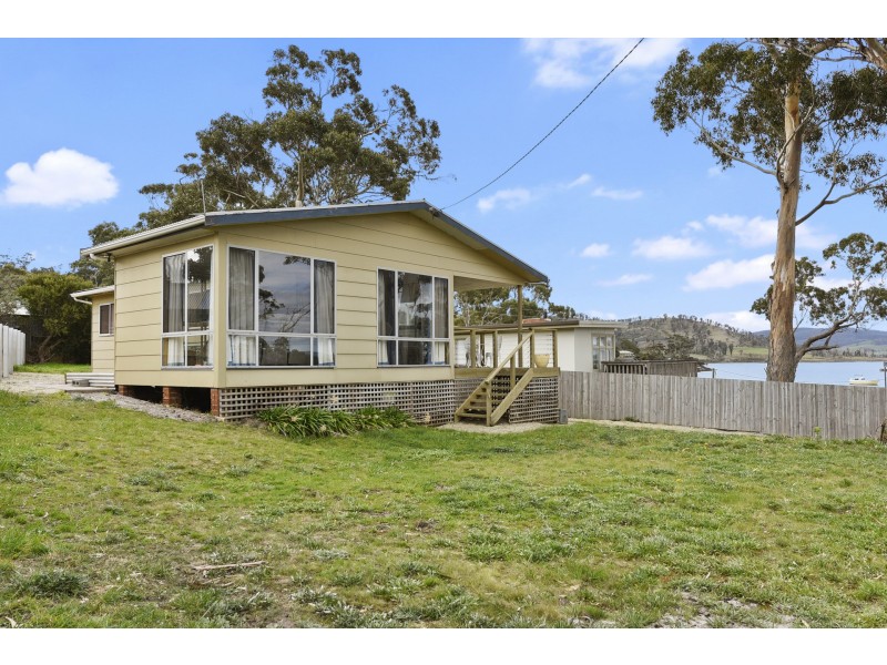 86 Linden Road, Primrose Sands TAS 7173