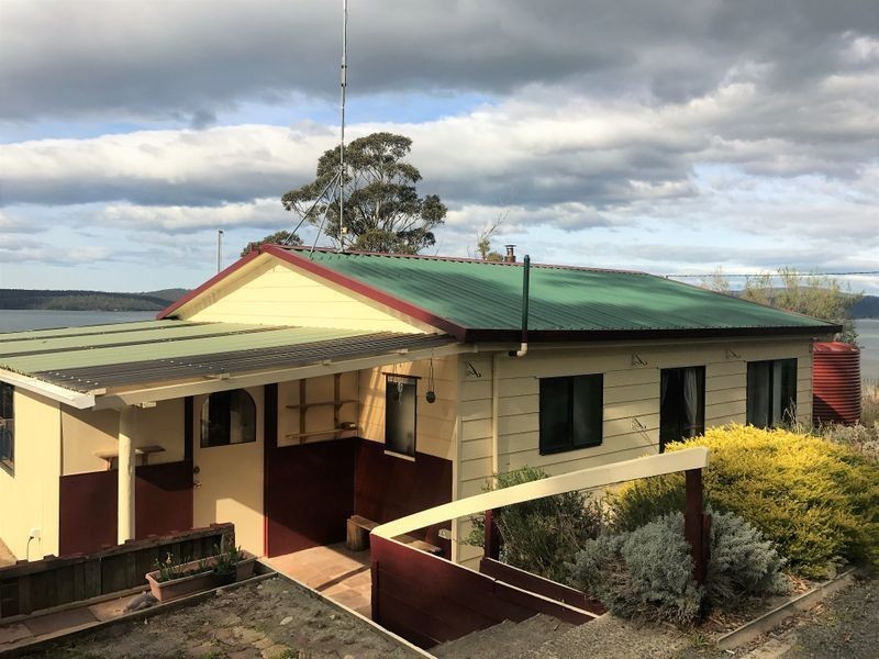 36 Craigs Hill Road, Boomer Bay TAS 7177