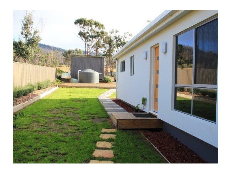 86 Bay Road, Boomer Bay TAS 7177