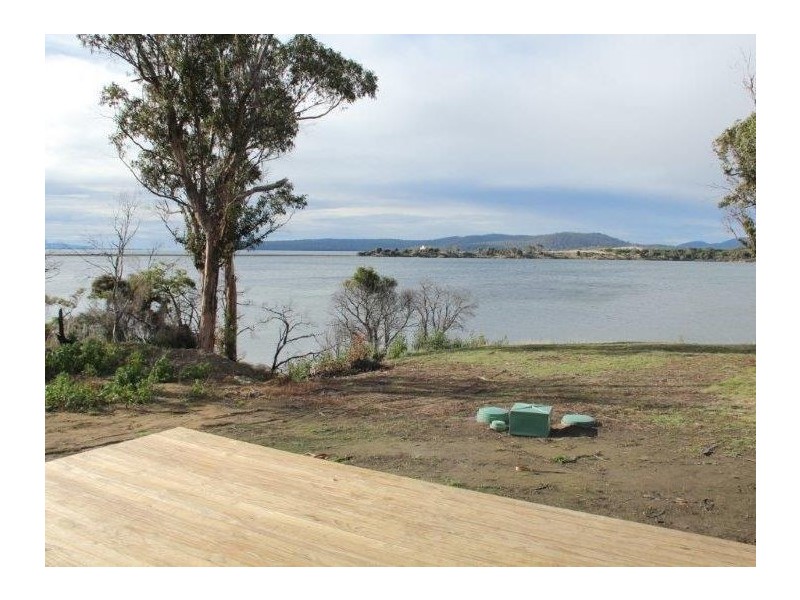 86 Bay Road, Boomer Bay TAS 7177