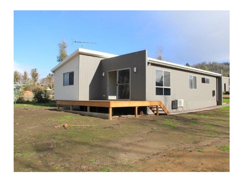 86 Bay Road, Boomer Bay TAS 7177