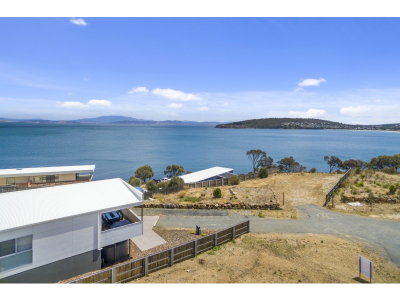 11 Casuarina Close, Primrose Sands TAS 7173