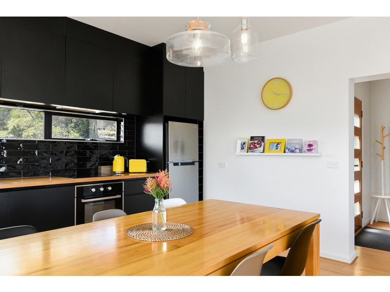 17 Spiraea Street, Primrose Sands TAS 7173