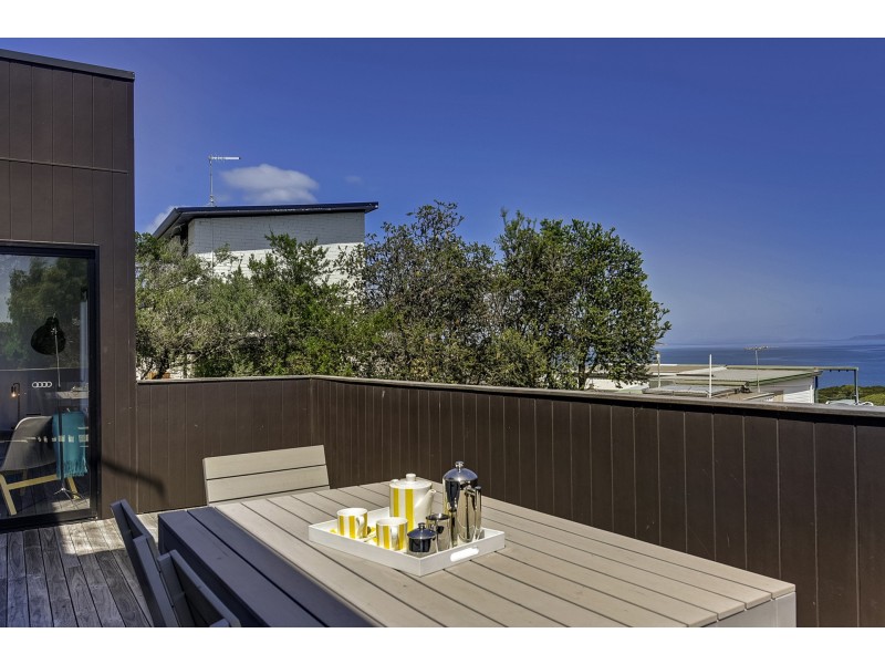 17 Spiraea Street, Primrose Sands TAS 7173