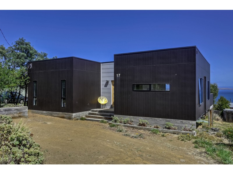 17 Spiraea Street, Primrose Sands TAS 7173