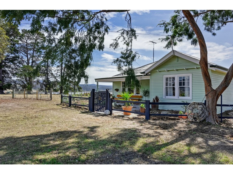 10256 Tasman Highway, Little Swanport TAS 7190