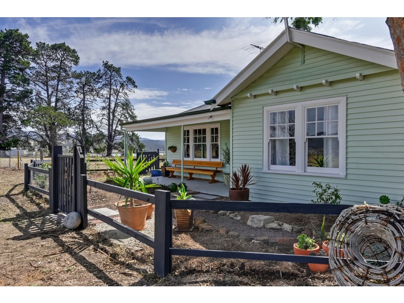 10256 Tasman Highway, Little Swanport TAS 7190