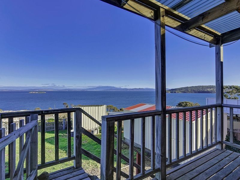 83 Grevillia Street, Primrose Sands TAS 7173