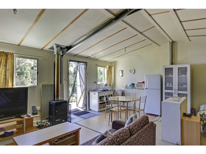 20 Fox Avenue, White Beach TAS 7184