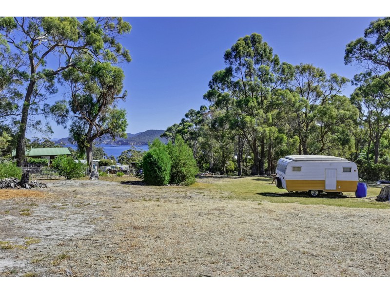 20 Fox Avenue, White Beach TAS 7184