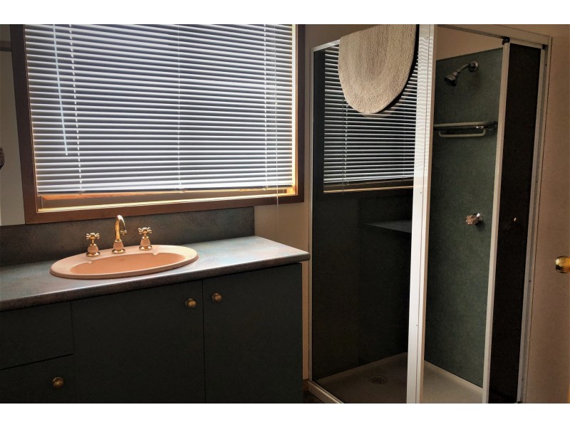 42 Free Street, White Beach TAS 7184