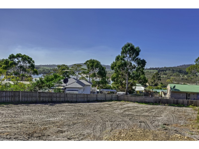 15 Falcon Street, Primrose Sands TAS 7173