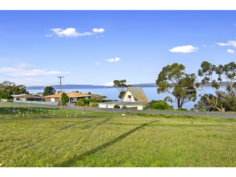 52 Linden Road, Primrose Sands TAS 7173