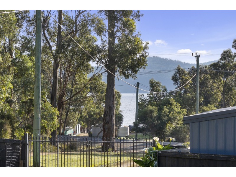 563 White Beach Road, White Beach TAS 7184
