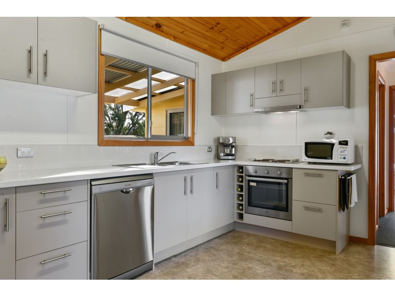 92 Carlton Bluff Road, Primrose Sands TAS 7173