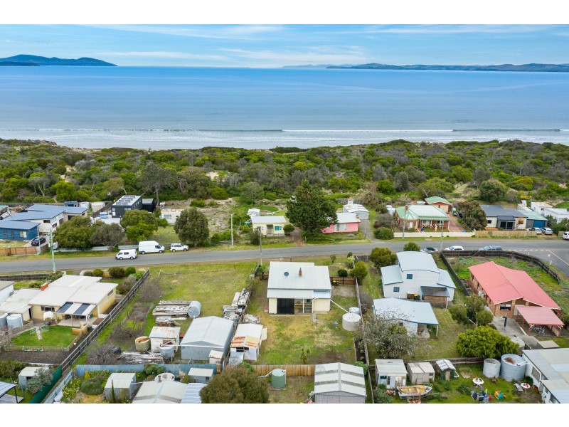 222 Carlton Beach Road, Dodges Ferry TAS 7173
