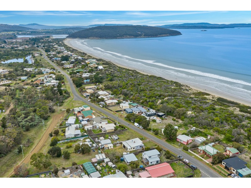 222 Carlton Beach Road, Dodges Ferry TAS 7173