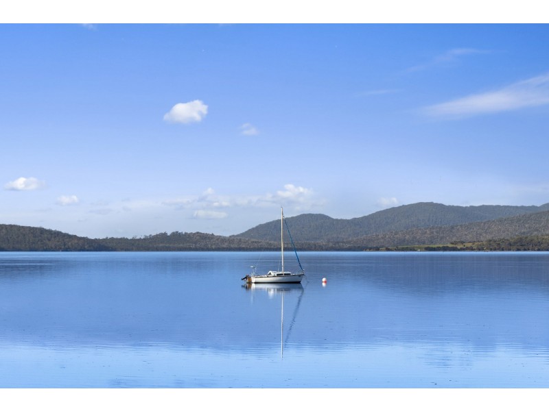59 Arthur Highway, Dunalley TAS 7177