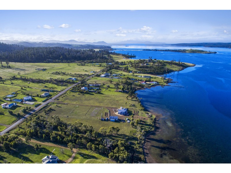 59 Arthur Highway, Dunalley TAS 7177
