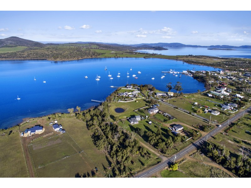 59 Arthur Highway, Dunalley TAS 7177