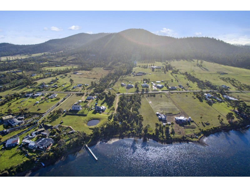 59 Arthur Highway, Dunalley TAS 7177