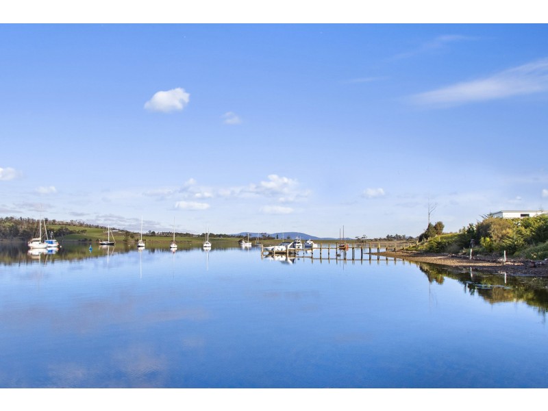 59 Arthur Highway, Dunalley TAS 7177