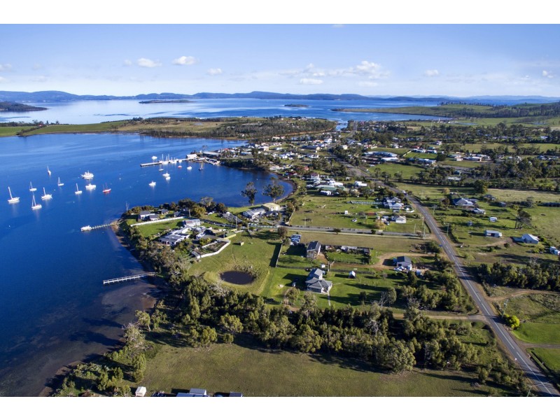 59 Arthur Highway, Dunalley TAS 7177