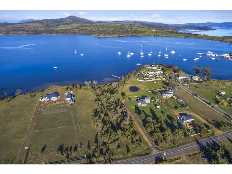 59 Arthur Highway, Dunalley TAS 7177