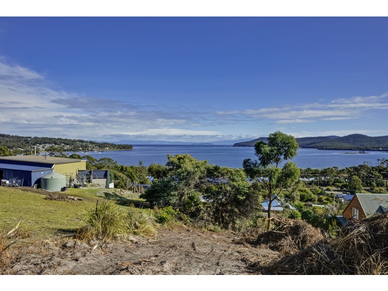 69 Lagoon Road, White Beach TAS 7184