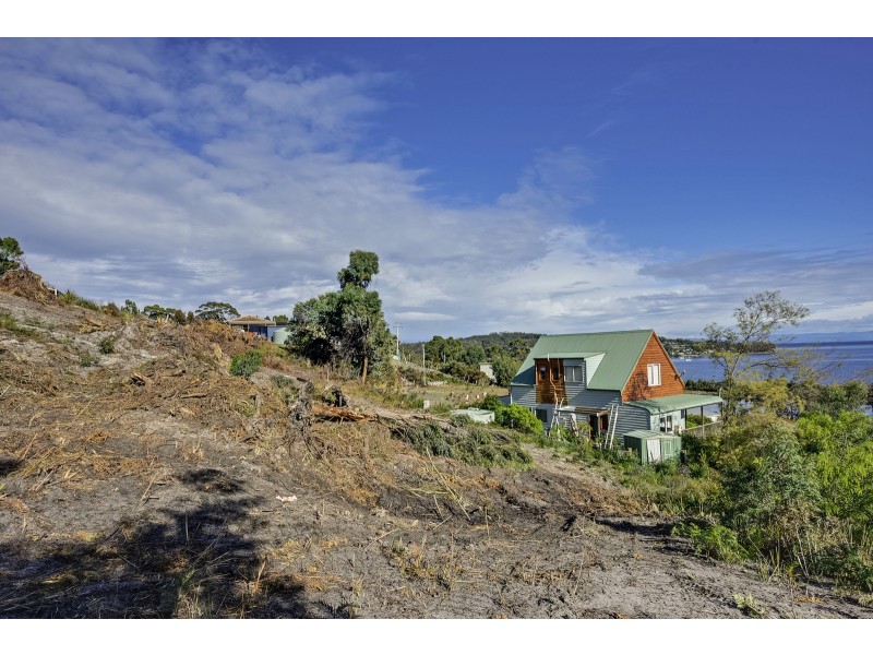 69 Lagoon Road, White Beach TAS 7184