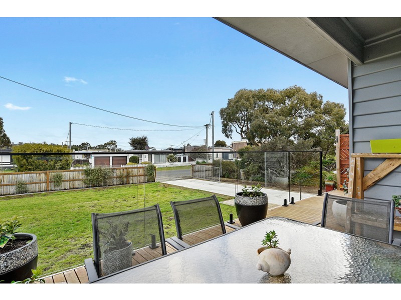 5 Third Avenue, Dodges Ferry TAS 7173