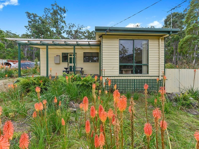 144 Old Jetty Road, Eaglehawk Neck TAS 7179