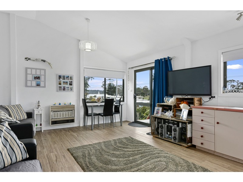 9 Sloping Main Drive, Sloping Main TAS 7186