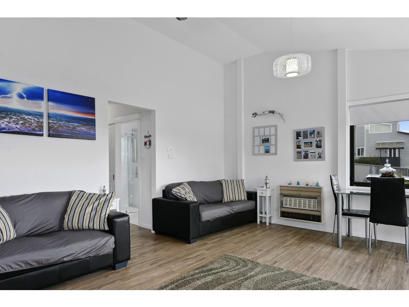 9 Sloping Main Drive, Sloping Main TAS 7186