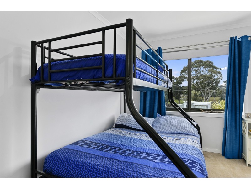 9 Sloping Main Drive, Sloping Main TAS 7186