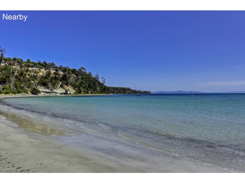 9 Sloping Main Drive, Sloping Main TAS 7186