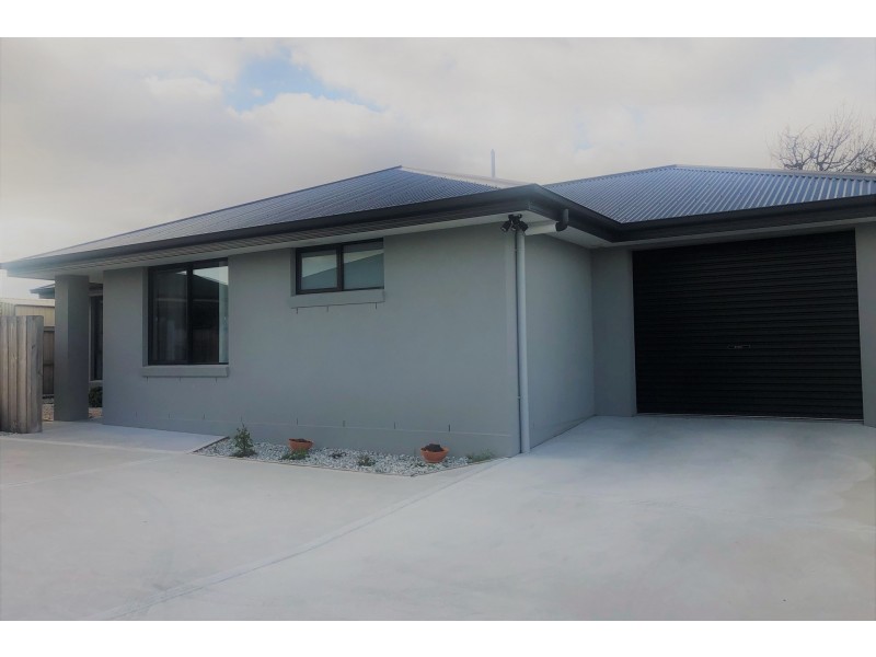 2/16 Whitelea, Sorell TAS 7172