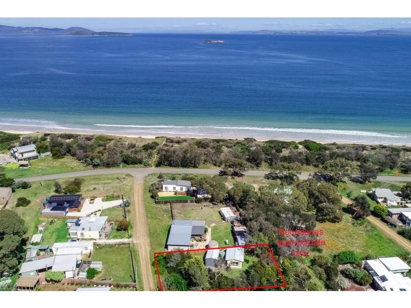 8 Veronica Street, Primrose Sands TAS 7173