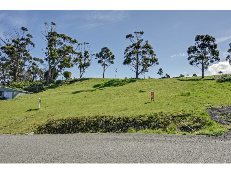 16 Norfolk Crescent, Primrose Sands TAS 7173
