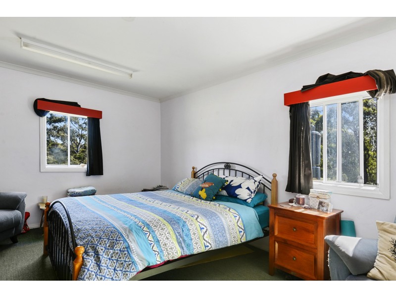42 Wades Road, White Beach TAS 7184