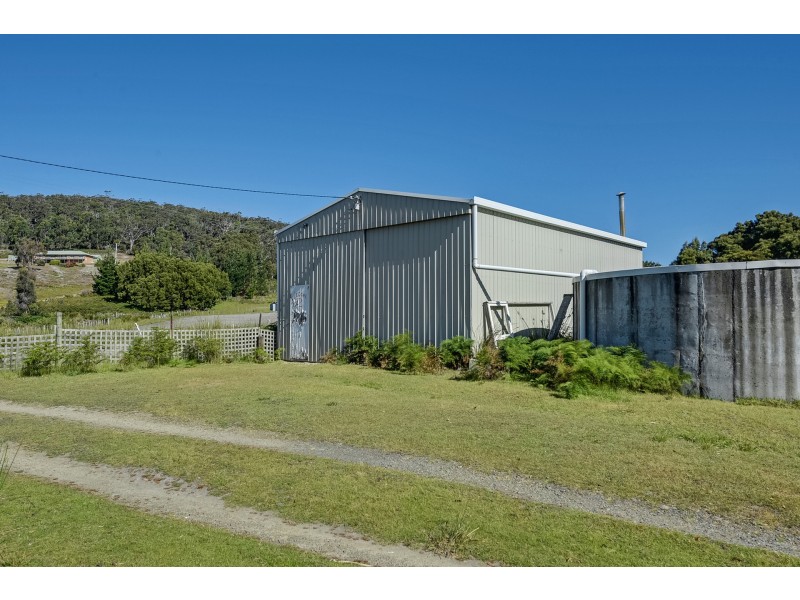 42 Wades Road, White Beach TAS 7184