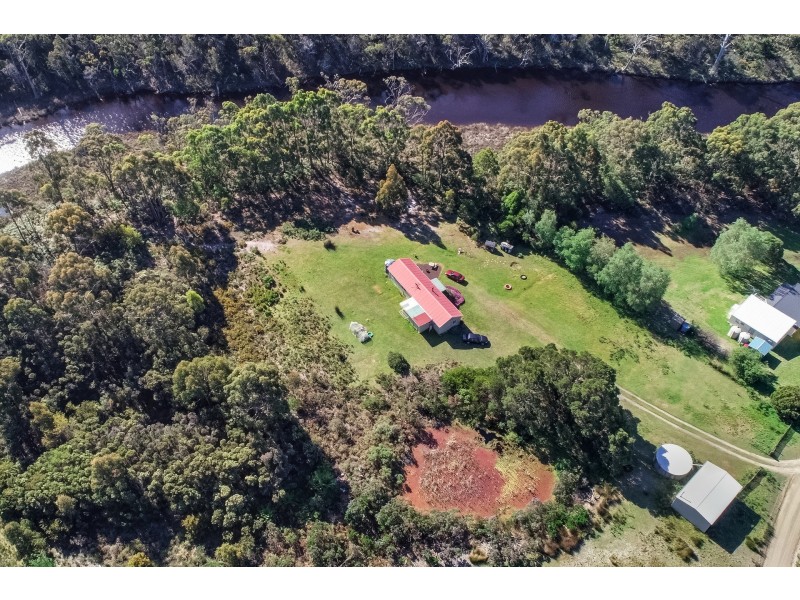 42 Wades Road, White Beach TAS 7184