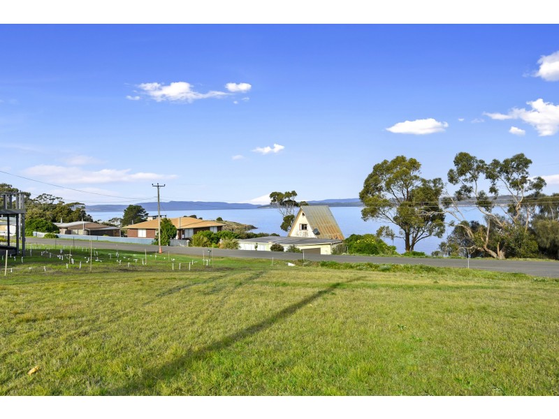 52 Linden Road, Primrose Sands TAS 7173