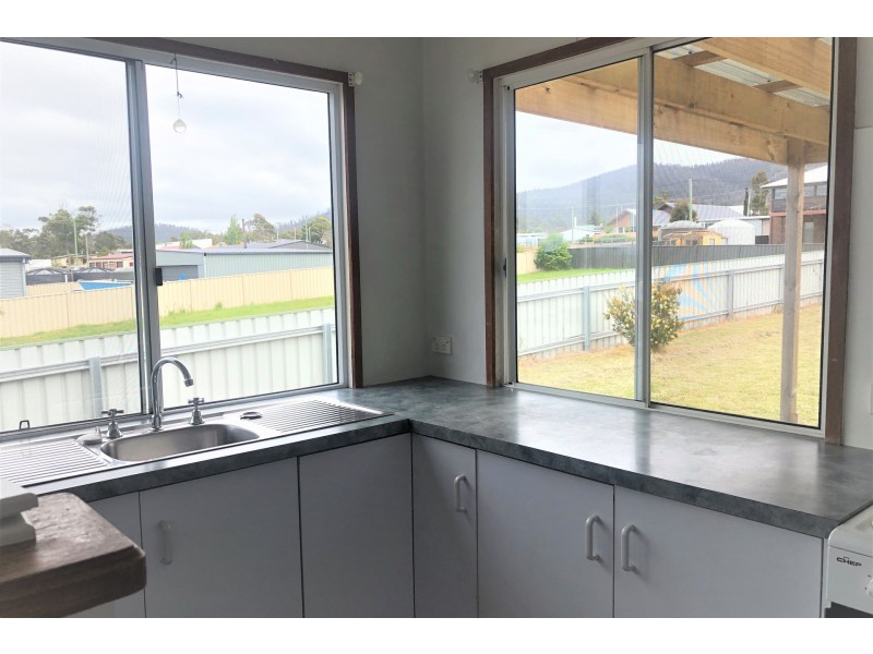 6 Esplanade, Dunalley TAS 7177