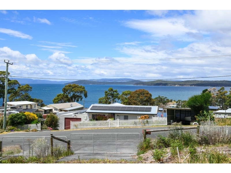 646 Primrose Sands Road, Primrose Sands TAS 7173
