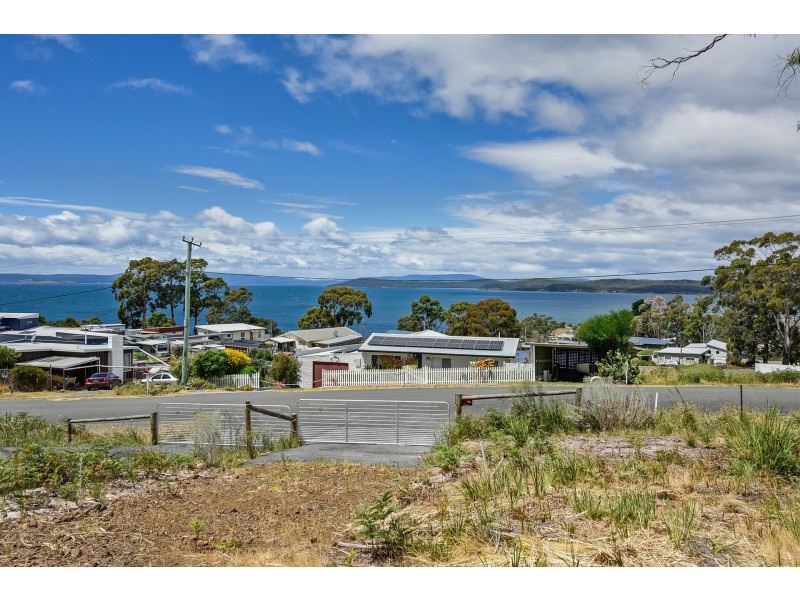 646 Primrose Sands Road, Primrose Sands TAS 7173
