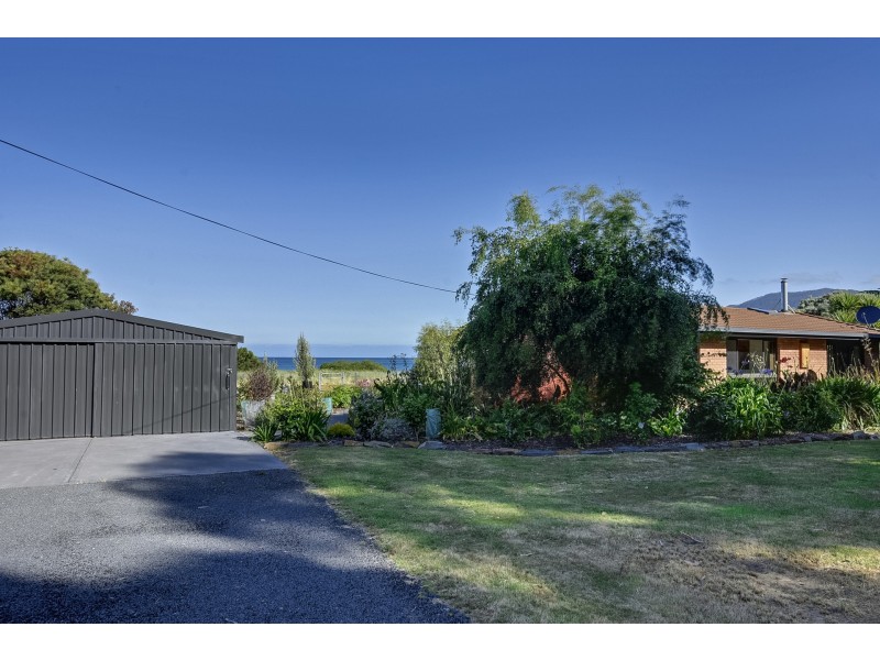 435 Pirates Bay Drive, Eaglehawk Neck TAS 7179