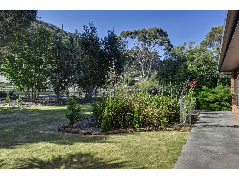 435 Pirates Bay Drive, Eaglehawk Neck TAS 7179
