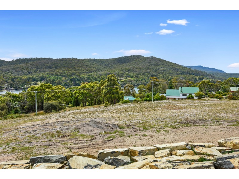 24 Ferntree Road, Eaglehawk Neck TAS 7179